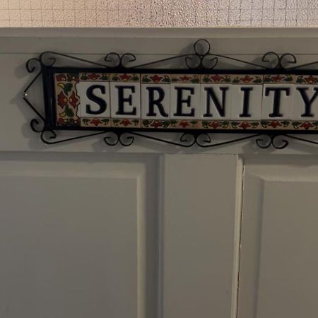 Serenity Longford Buitenkant foto
